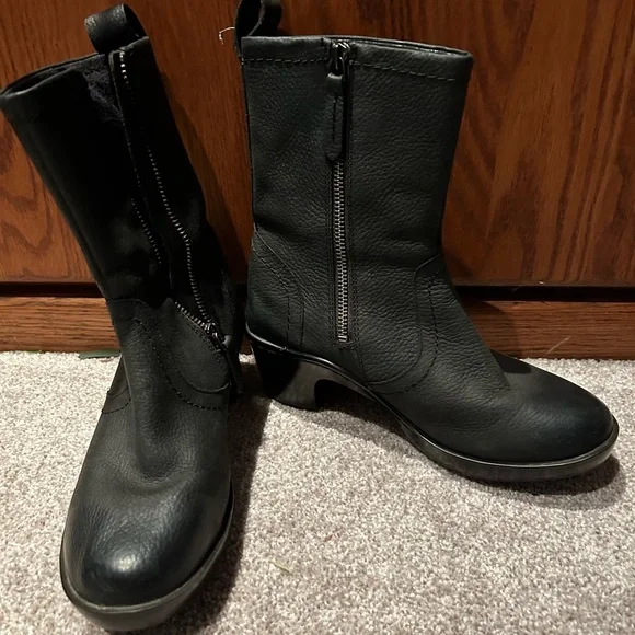 ARIAT Chelsea Boot - Picture 3 of 7